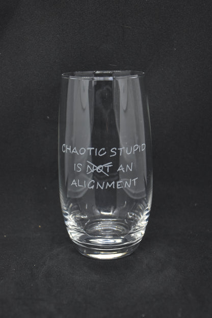 Chaotic Stupid is -not- an alignment - TTRPG Gegraveerde Glazen